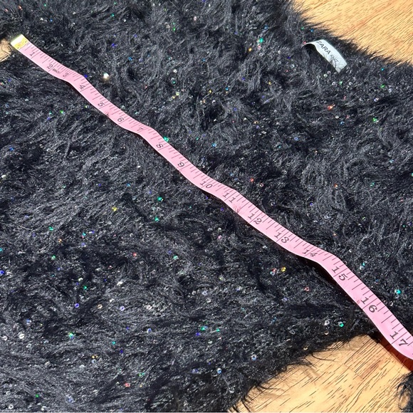 ZARA Knit Fuzzy Sequin Eyelash Knit Sweater -Sparkly Festive Pullover Size Small - Picture 8 of 9